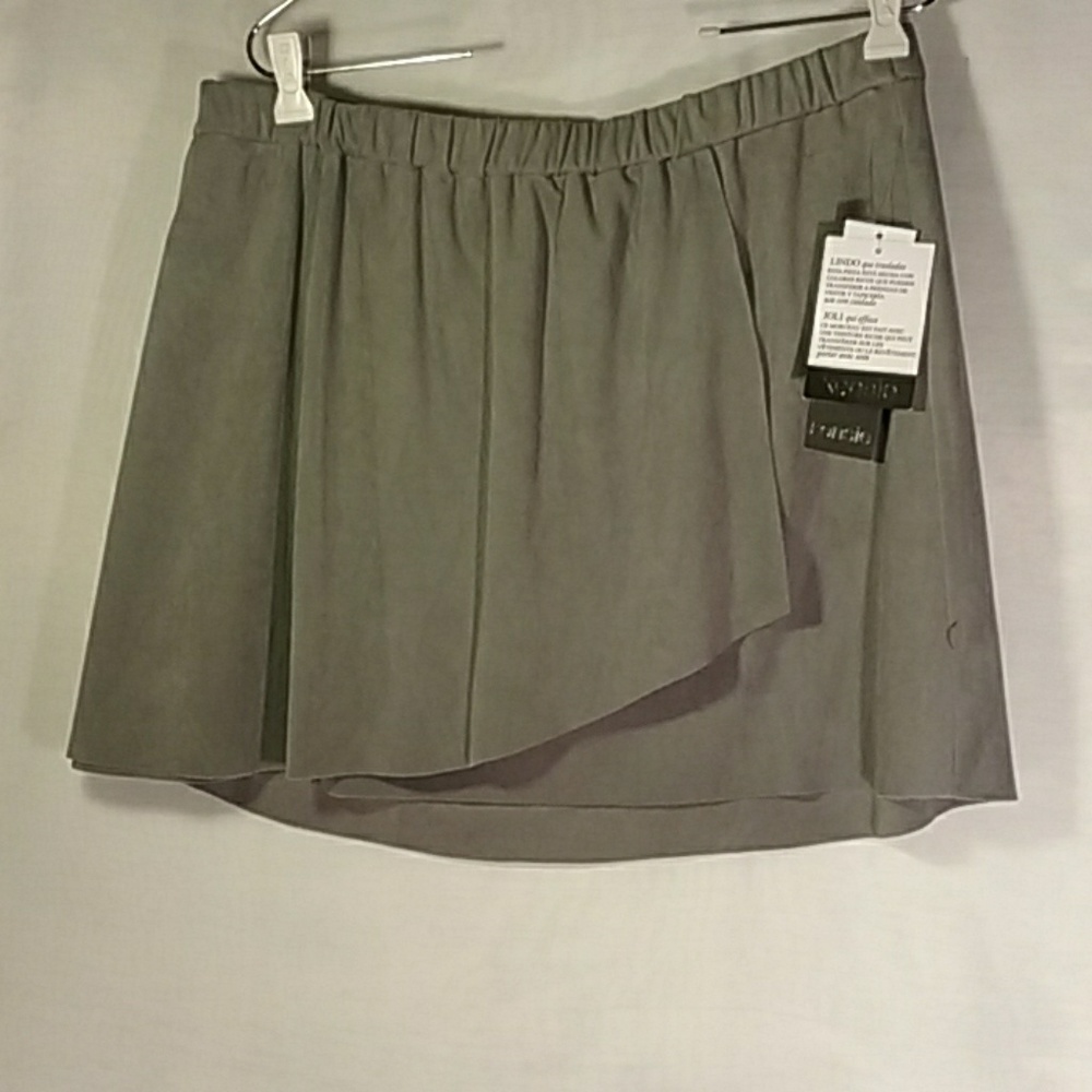 * 4/$25 Kensie women's skirt size large gray